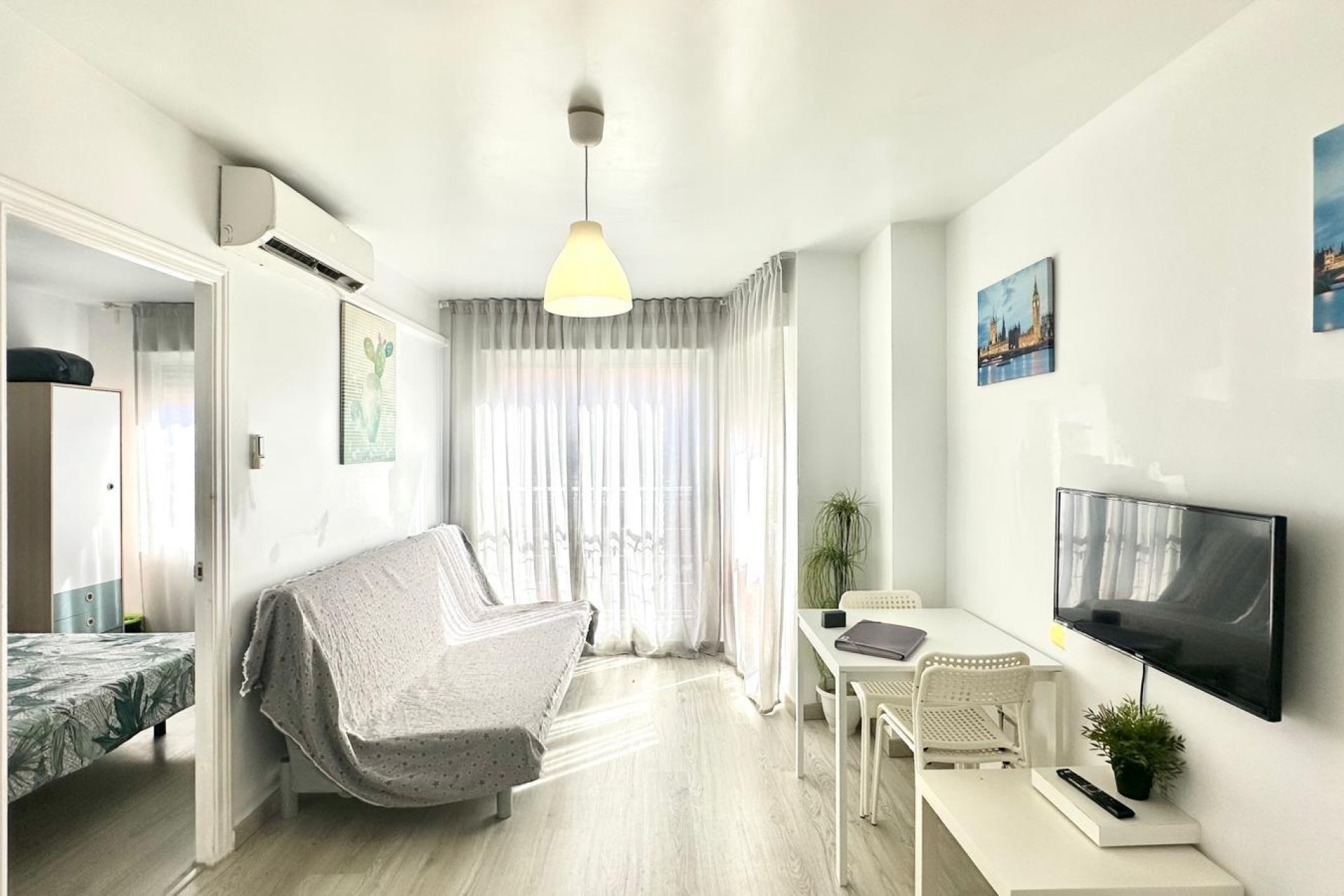 Herverkoop - Appartement -
Torrevieja - Paseo Maritimo