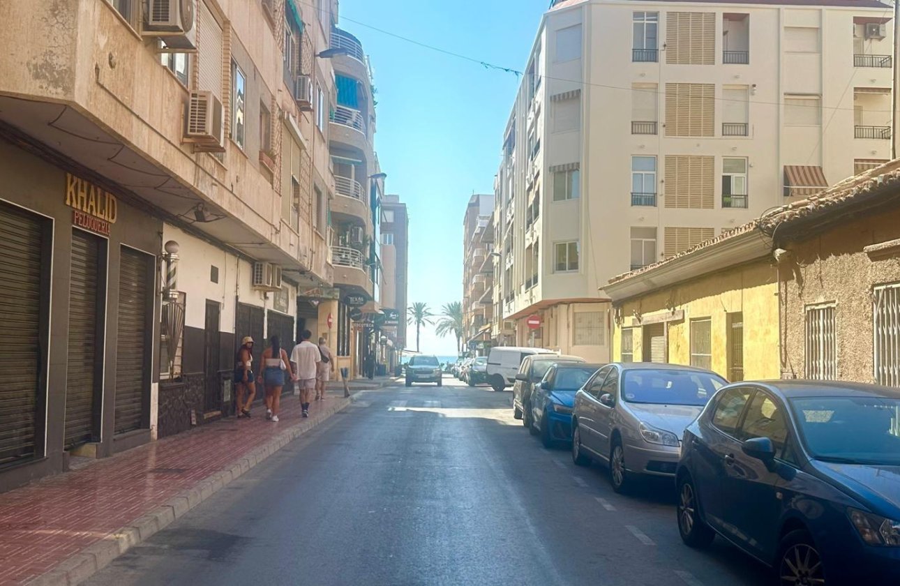 Herverkoop - Appartement -
Torrevieja - Paseo Maritimo