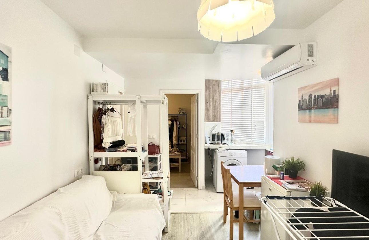 Herverkoop - Appartement -
Torrevieja - Paseo Maritimo