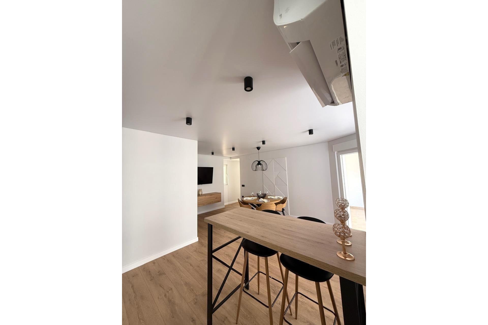 Herverkoop - Appartement -
Torrevieja - Paseo Maritimo