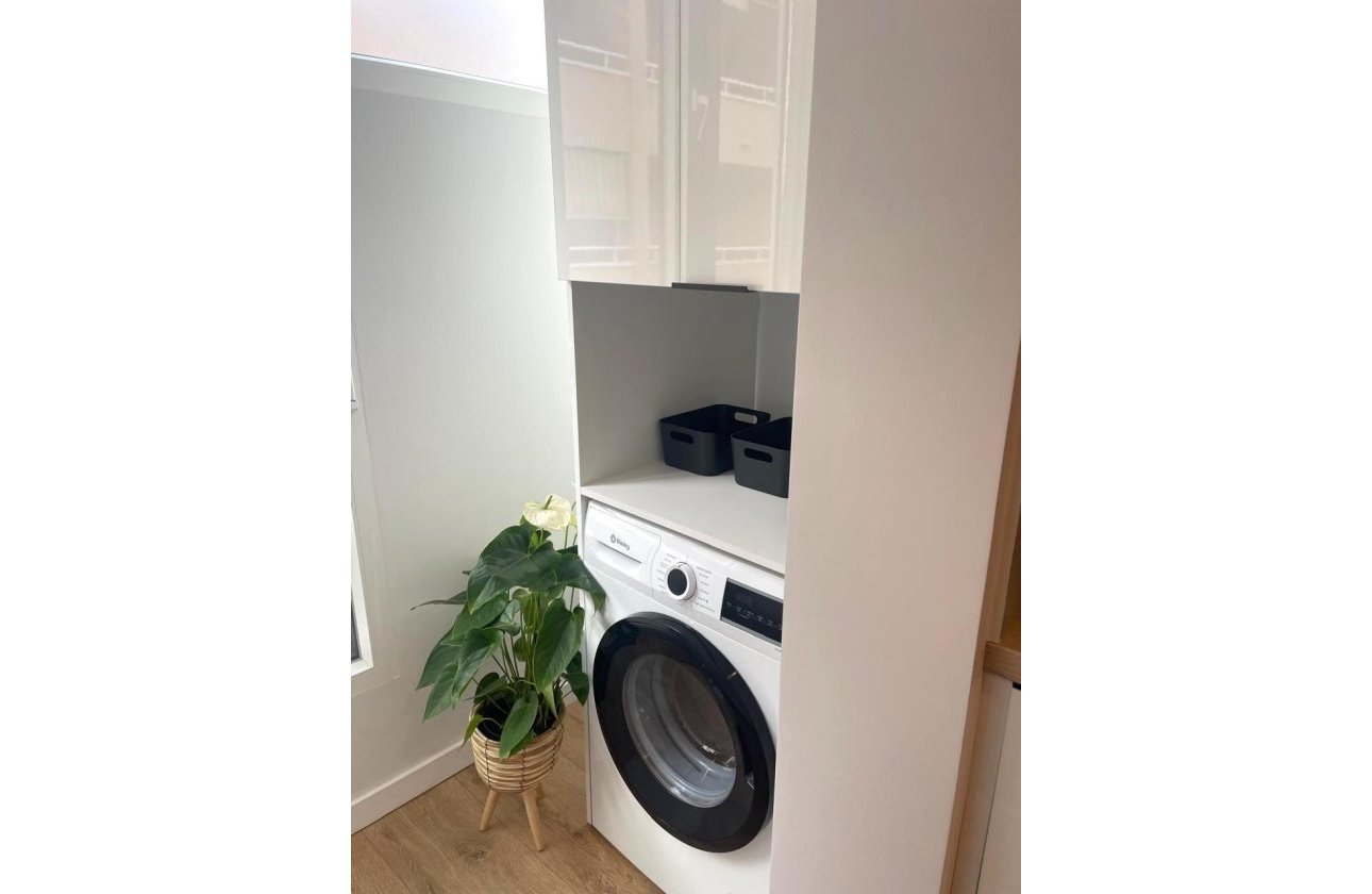 Herverkoop - Appartement -
Torrevieja - Paseo Maritimo