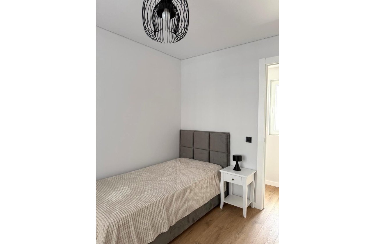 Herverkoop - Appartement -
Torrevieja - Paseo Maritimo