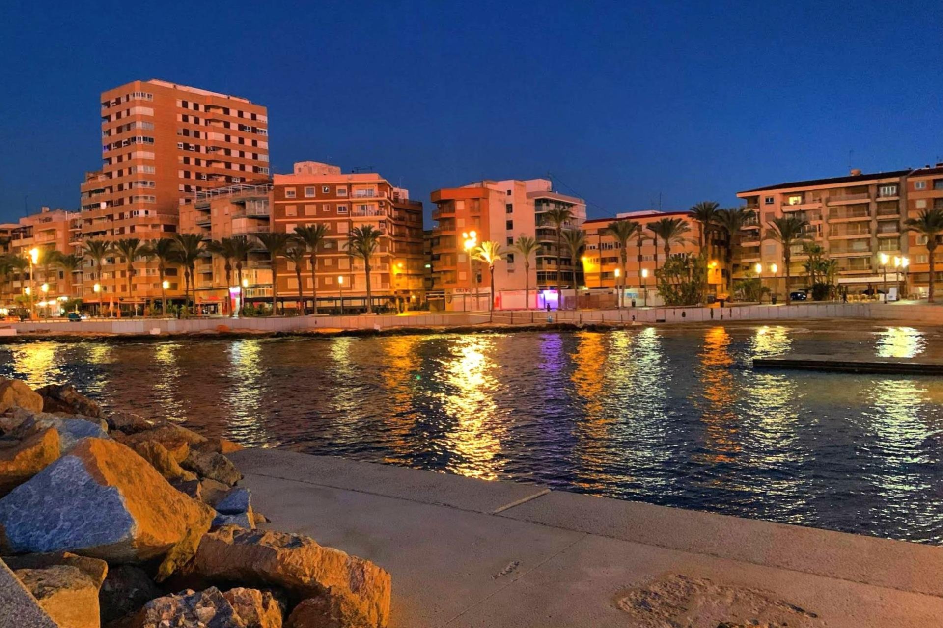 Herverkoop - Appartement -
Torrevieja - Paseo Maritimo