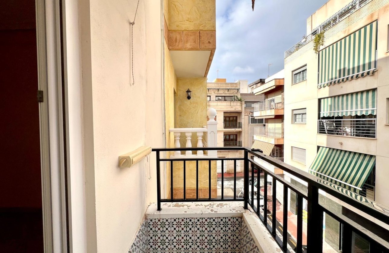 Herverkoop - Appartement -
Torrevieja - Paseo Maritimo
