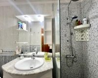 Herverkoop - Appartement -
Torrevieja - Paseo Maritimo