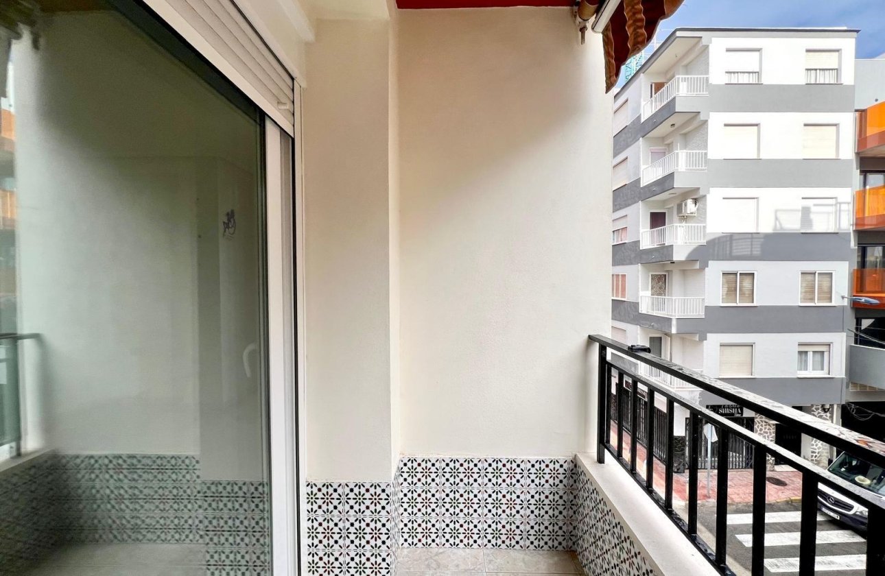 Herverkoop - Appartement -
Torrevieja - Paseo Maritimo