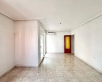 Herverkoop - Appartement -
Torrevieja - Paseo Maritimo