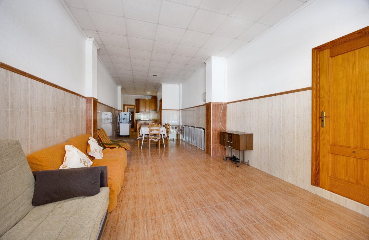 Herverkoop - Appartement -
Torrevieja - Paseo Maritimo