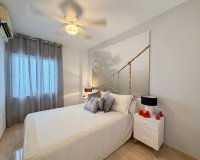 Herverkoop - Appartement -
Torrevieja - Paseo Maritimo