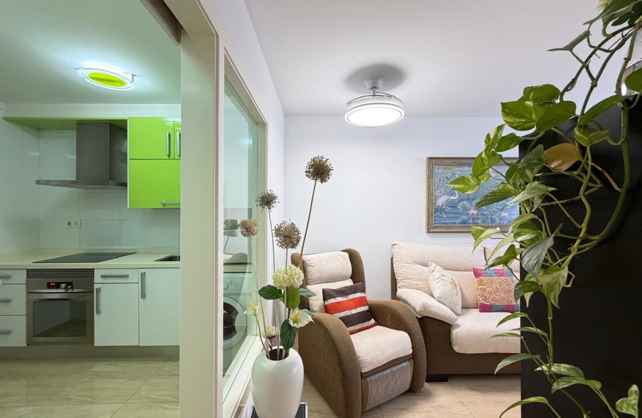 Herverkoop - Appartement -
Torrevieja - Paseo Maritimo