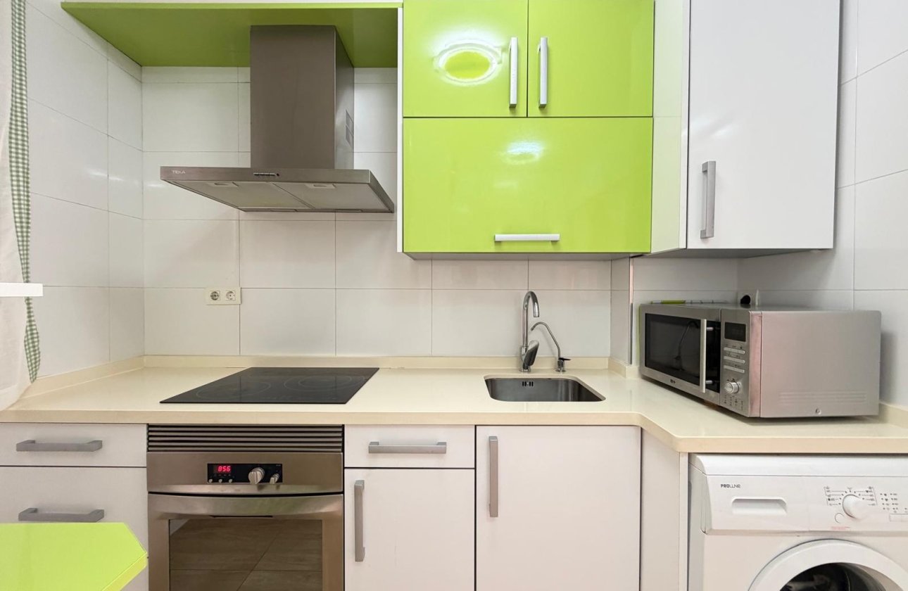 Herverkoop - Appartement -
Torrevieja - Paseo Maritimo