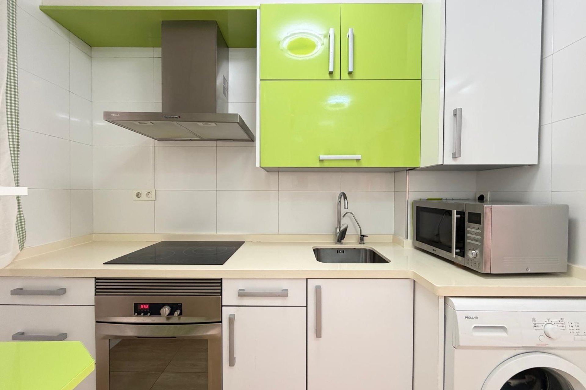 Herverkoop - Appartement -
Torrevieja - Paseo Maritimo