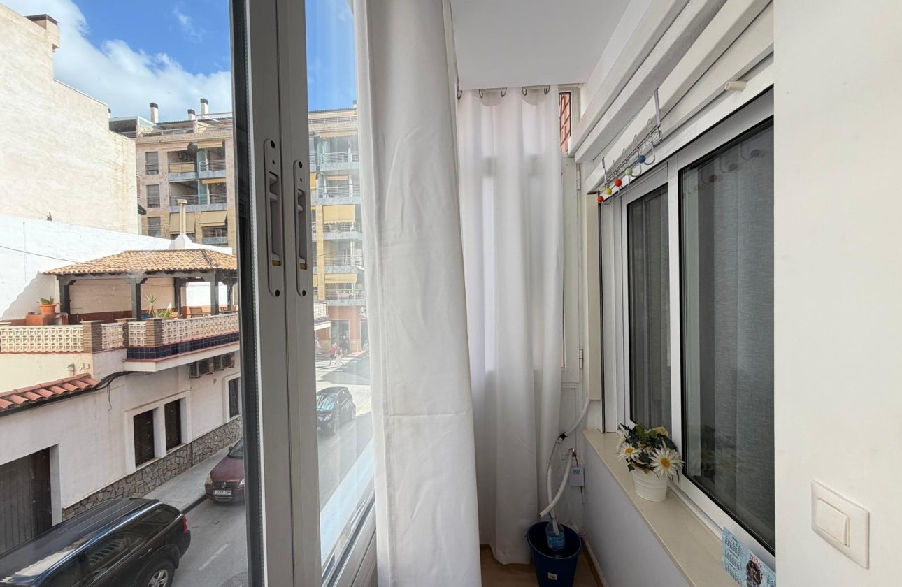 Herverkoop - Appartement -
Torrevieja - Paseo Maritimo