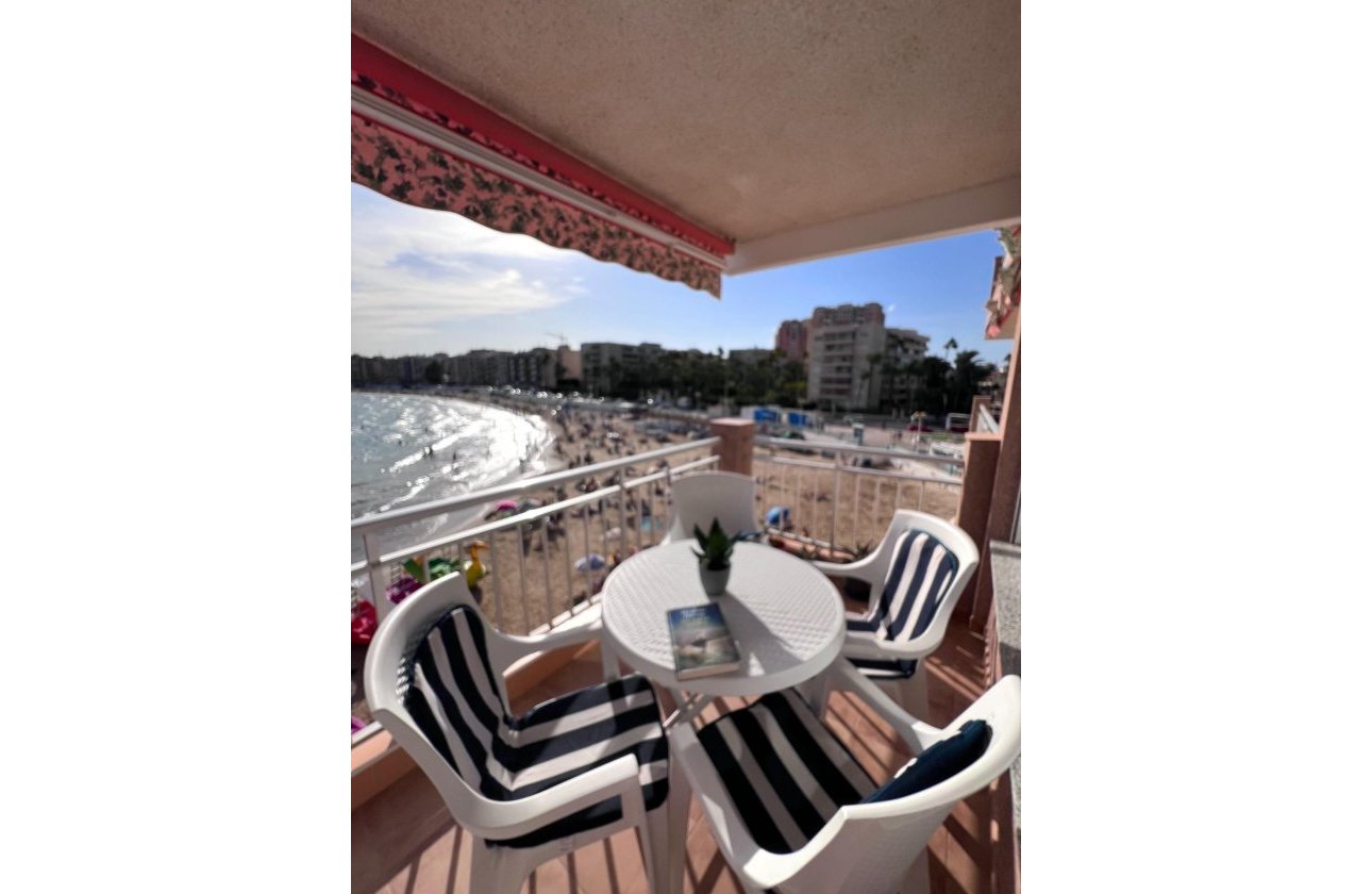 Herverkoop - Appartement -
Torrevieja - Playa de los Locos