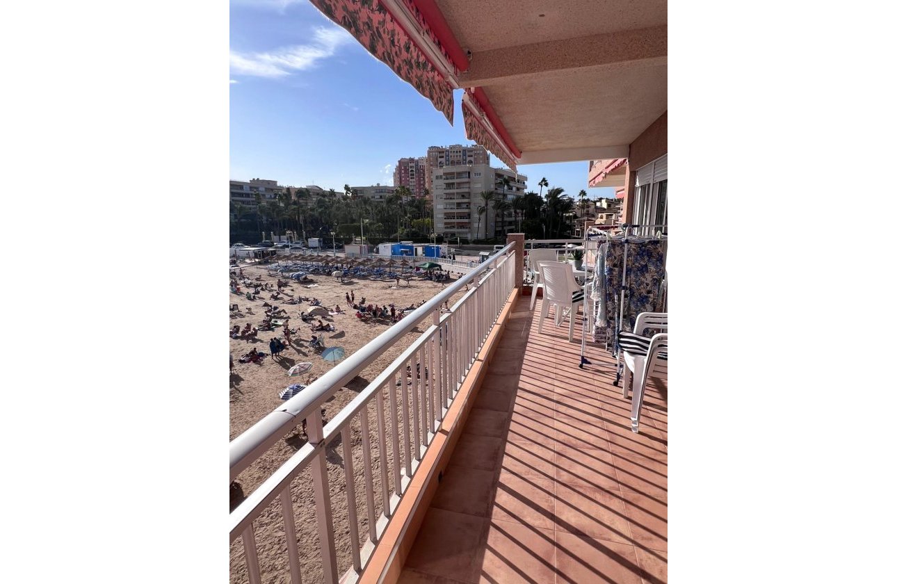 Herverkoop - Appartement -
Torrevieja - Playa de los Locos