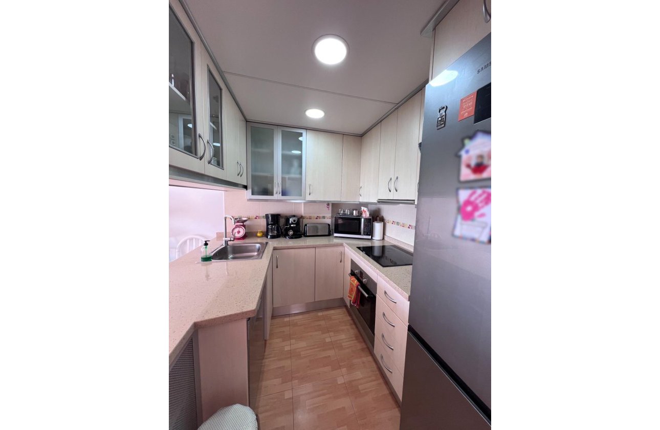 Herverkoop - Appartement -
Torrevieja - Playa de los Locos