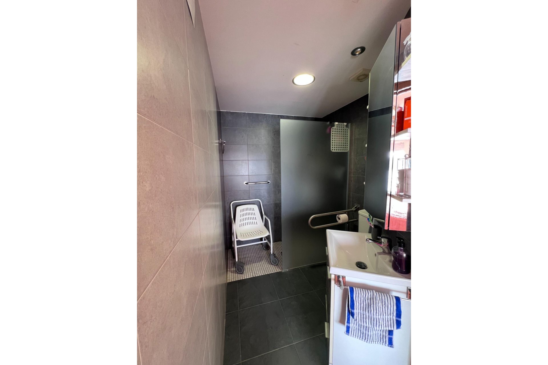 Herverkoop - Appartement -
Torrevieja - Playa de los Locos