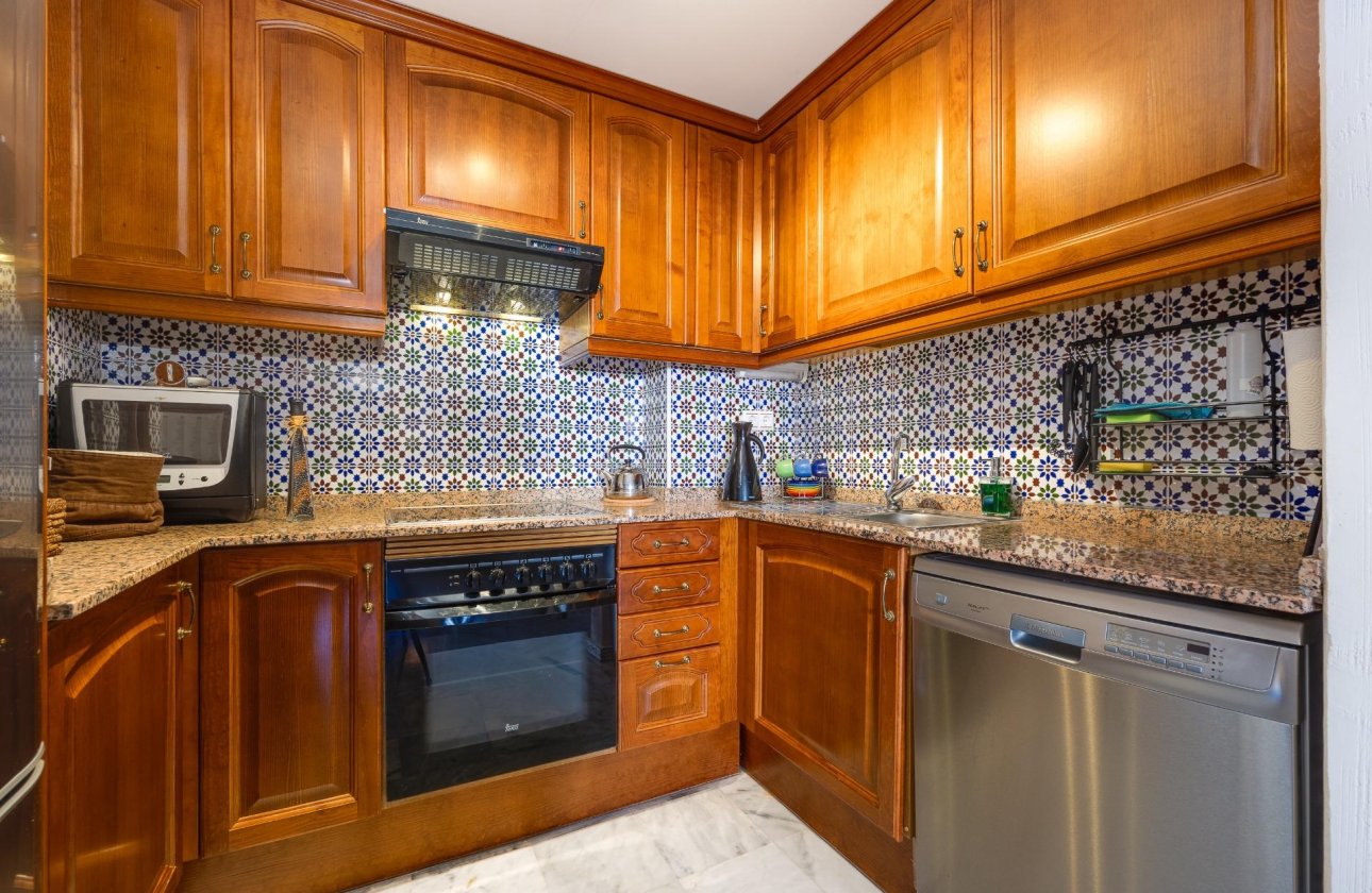 Herverkoop - Appartement -
Torrevieja - Playa de los Locos