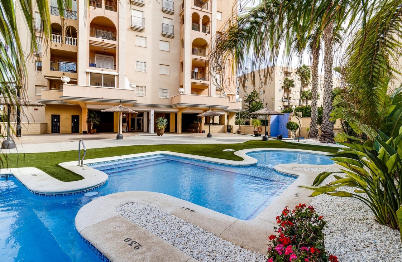 Herverkoop - Appartement -
Torrevieja - Playa de los Locos