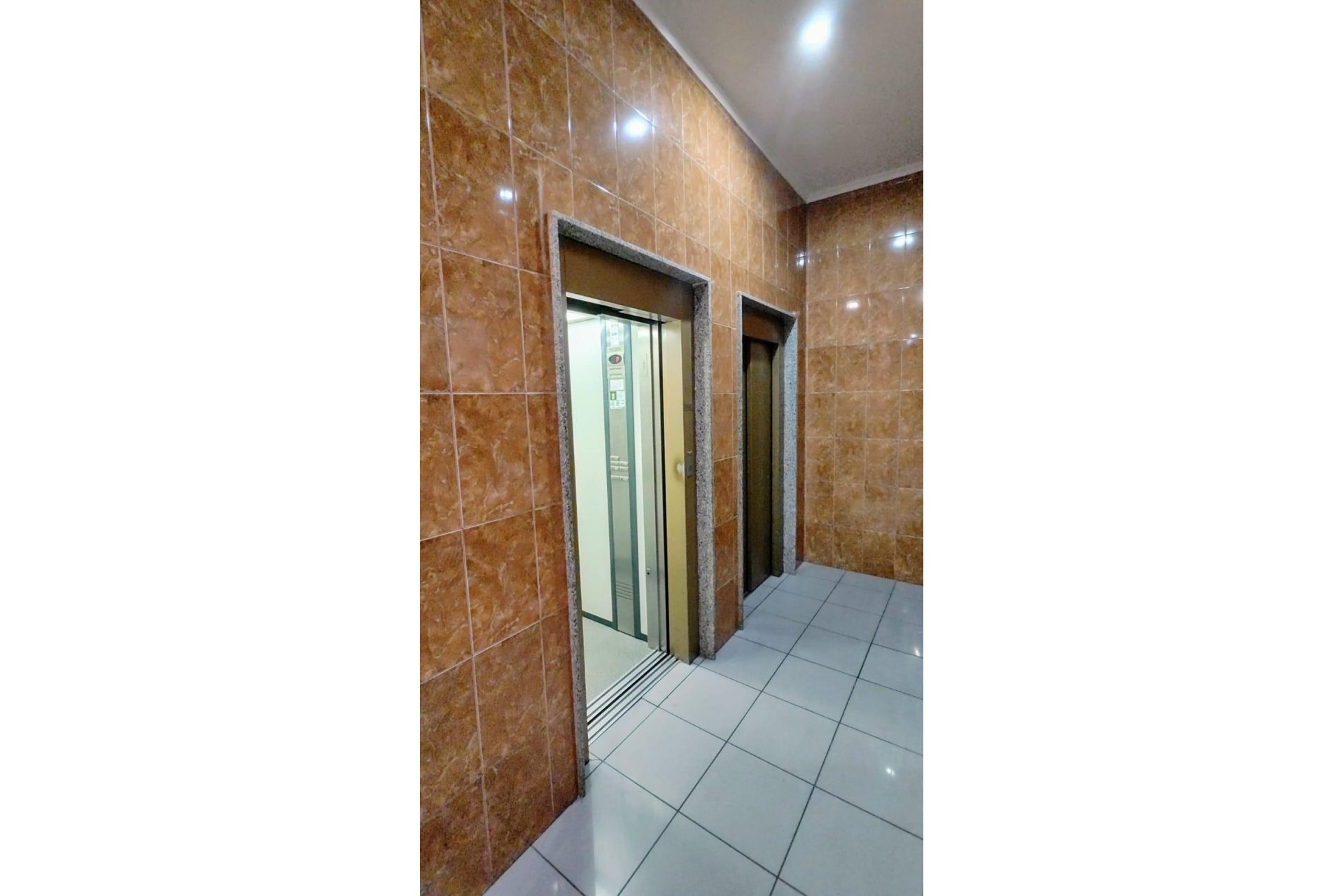 Herverkoop - Appartement -
Torrevieja - Playa de los Locos