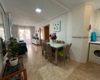 Herverkoop - Appartement -
Torrevieja - Playa de los Locos