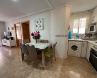 Herverkoop - Appartement -
Torrevieja - Playa de los Locos