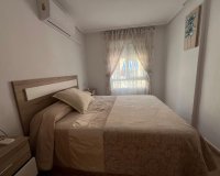 Herverkoop - Appartement -
Torrevieja - Playa de los Locos