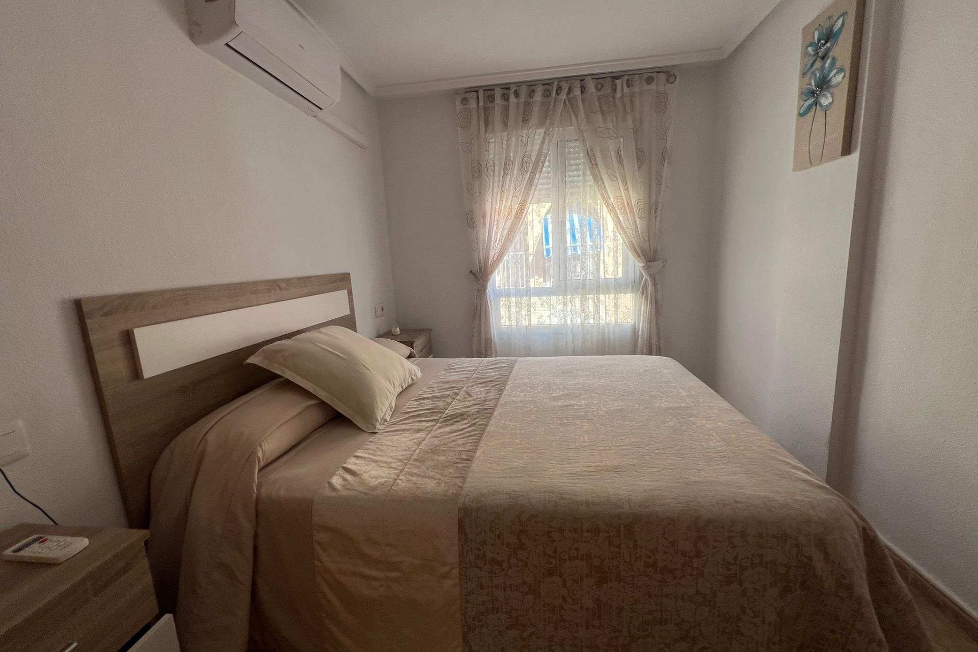 Herverkoop - Appartement -
Torrevieja - Playa de los Locos