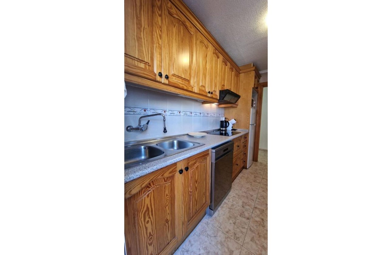 Herverkoop - Appartement -
Torrevieja - Playa de los Locos