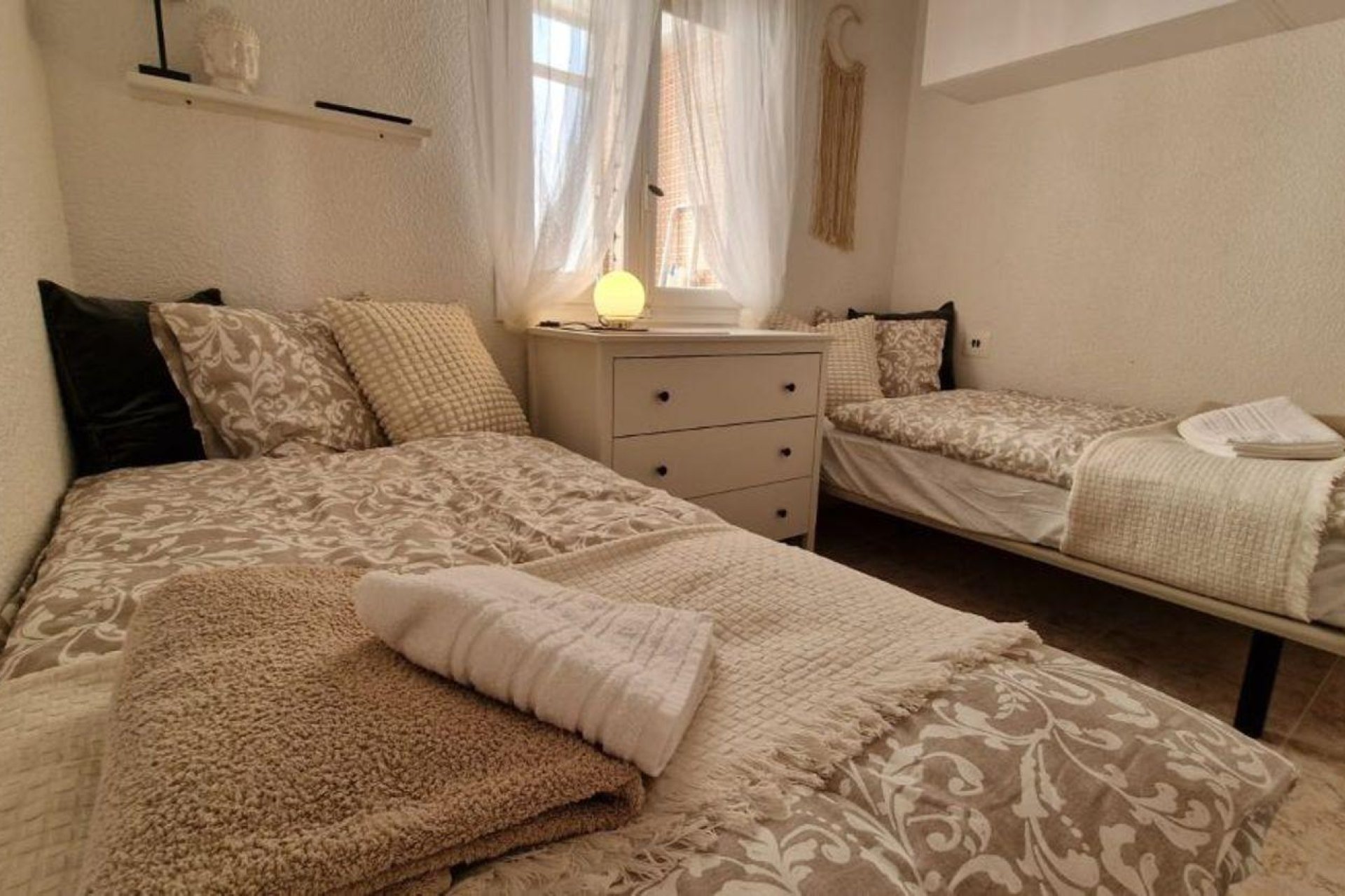 Herverkoop - Appartement -
Torrevieja - Playa de los Locos