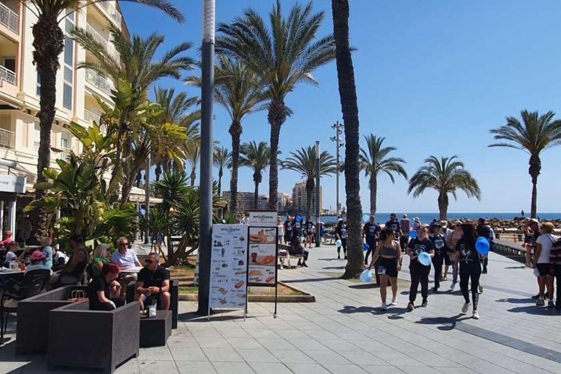 Herverkoop - Appartement -
Torrevieja - Playa de los Locos