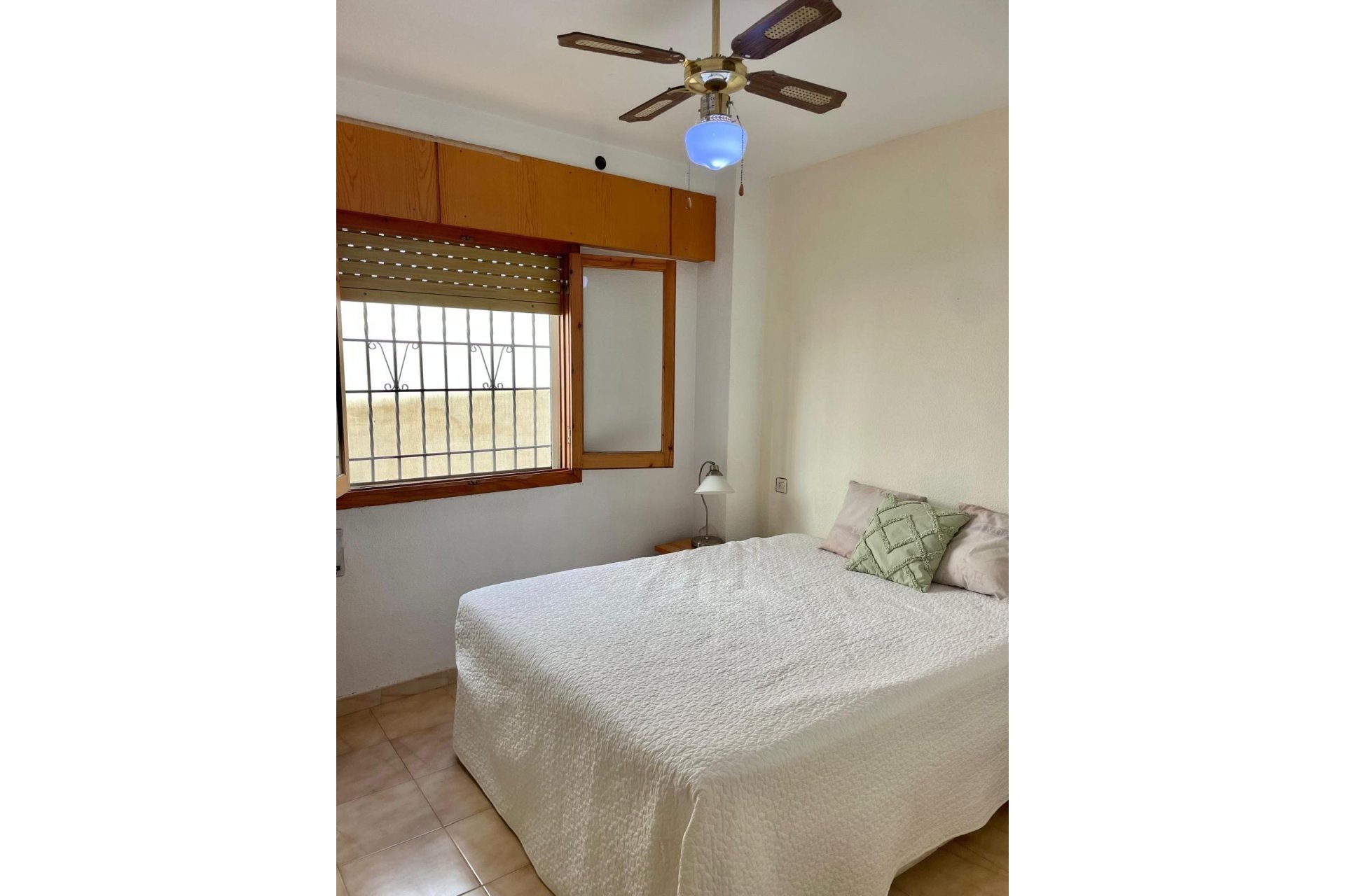 Herverkoop - Appartement -
Torrevieja - Playa de los Locos