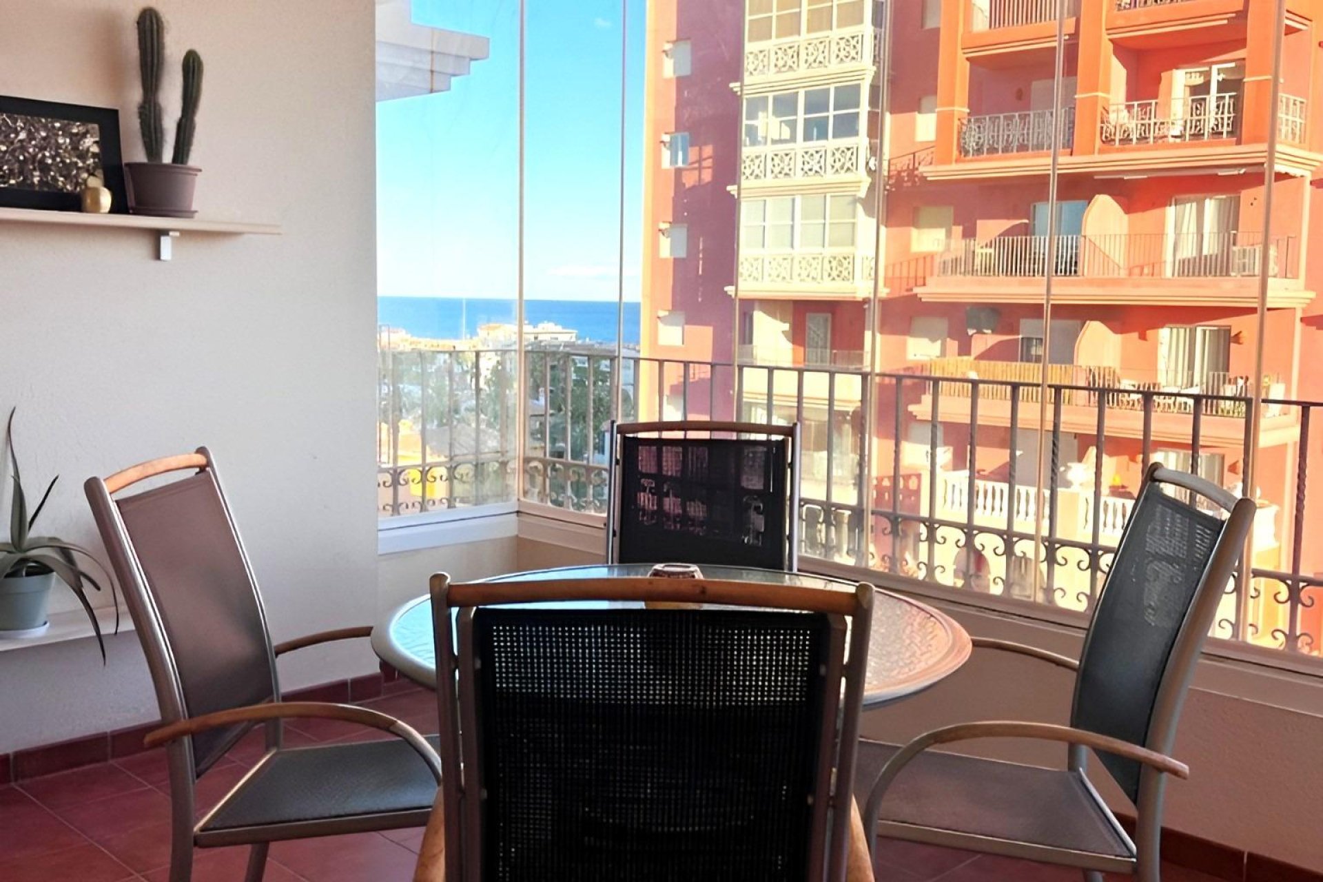Herverkoop - Appartement -
Torrevieja - Playa de los Locos