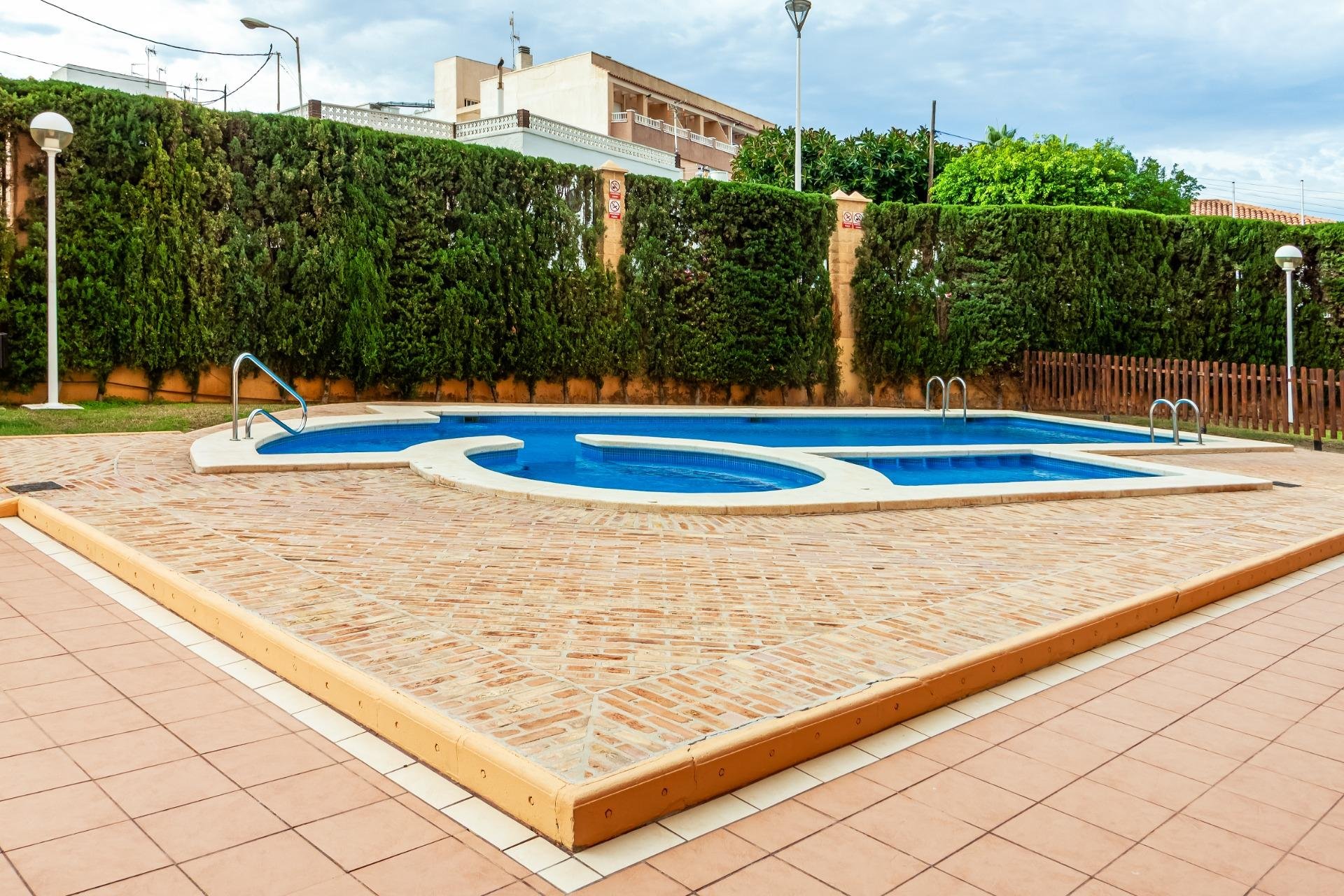 Herverkoop - Appartement -
Torrevieja - Playa de los Locos