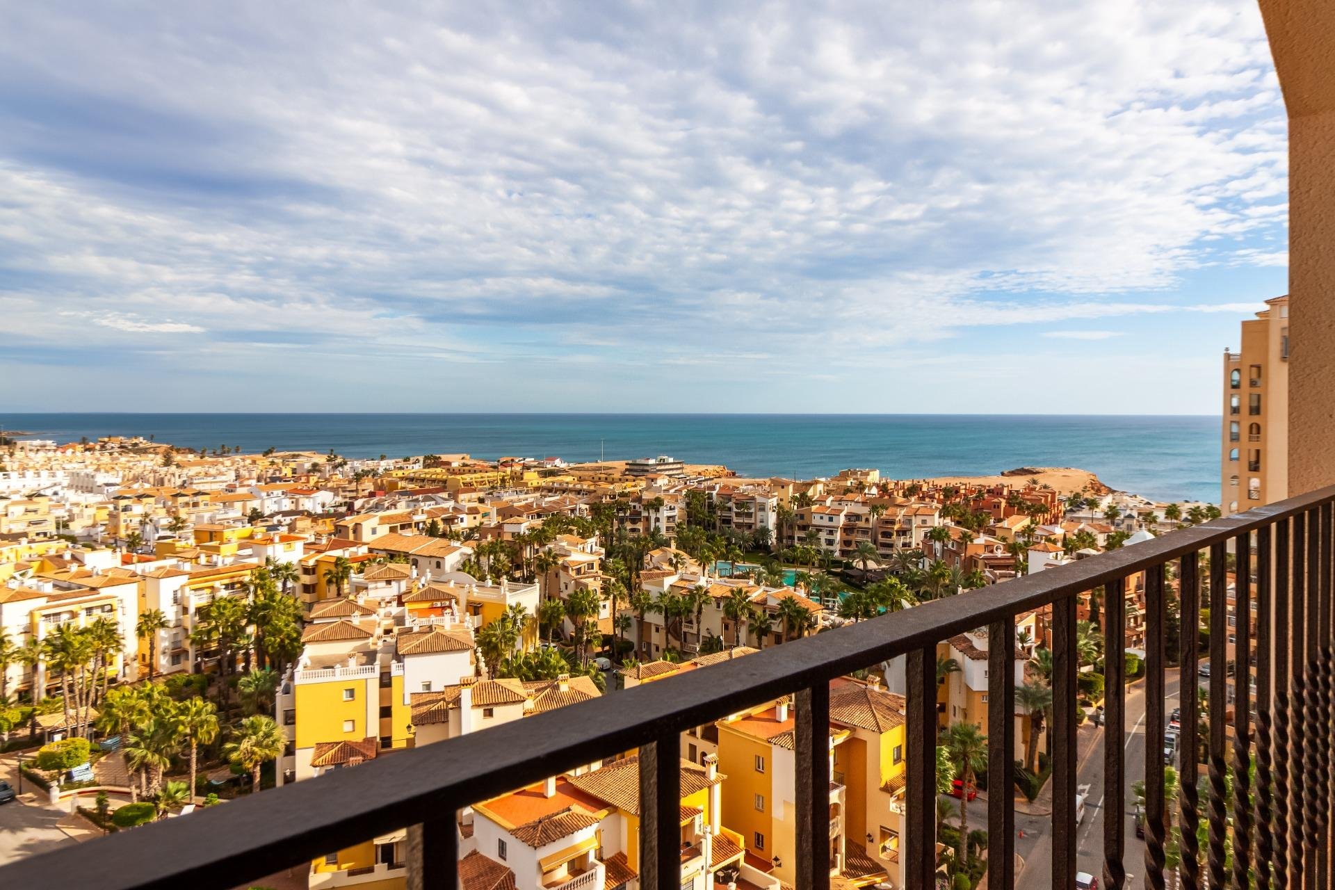 Herverkoop - Appartement -
Torrevieja - Playa de los Locos