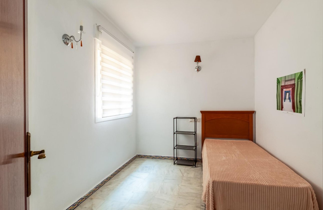 Herverkoop - Appartement -
Torrevieja - Playa de los Locos