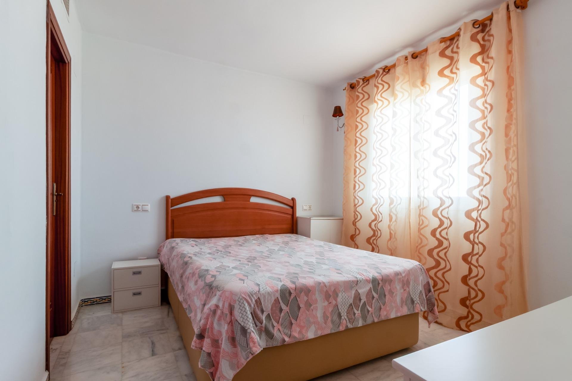Herverkoop - Appartement -
Torrevieja - Playa de los Locos