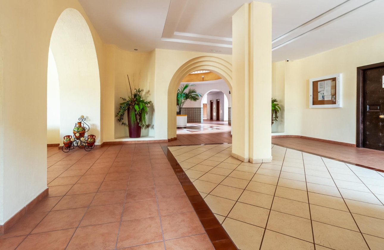 Herverkoop - Appartement -
Torrevieja - Playa de los Locos