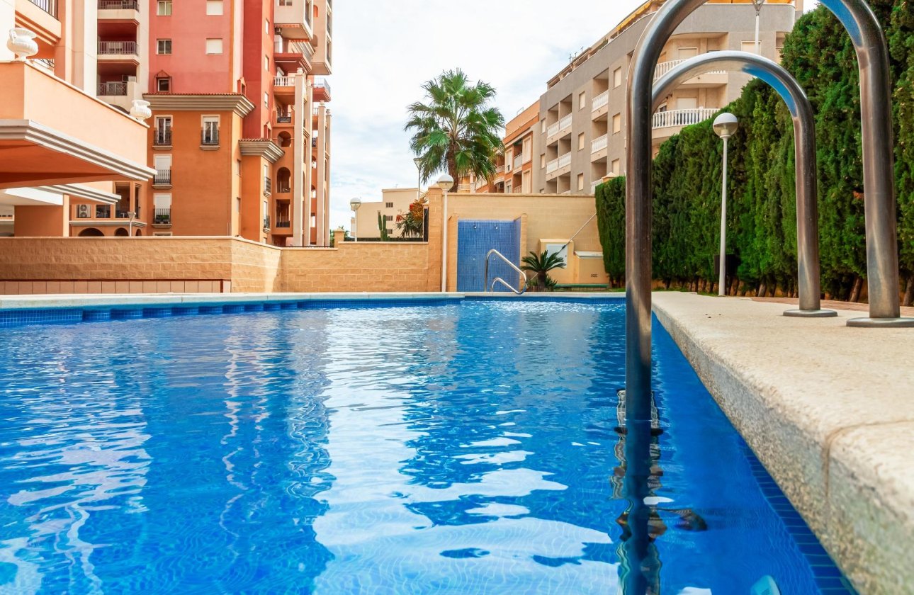 Herverkoop - Appartement -
Torrevieja - Playa de los Locos