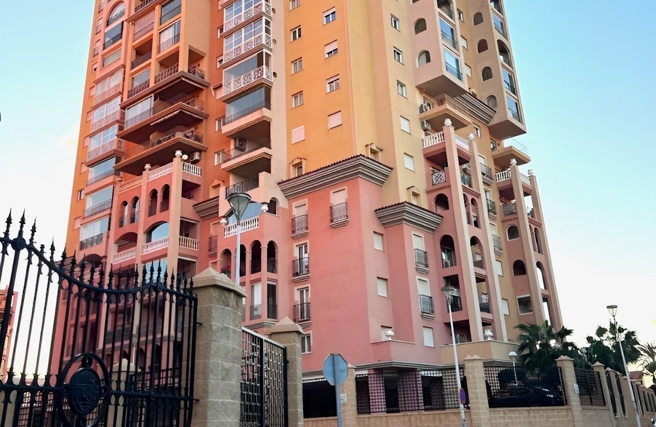 Herverkoop - Appartement -
Torrevieja - Playa de los Locos