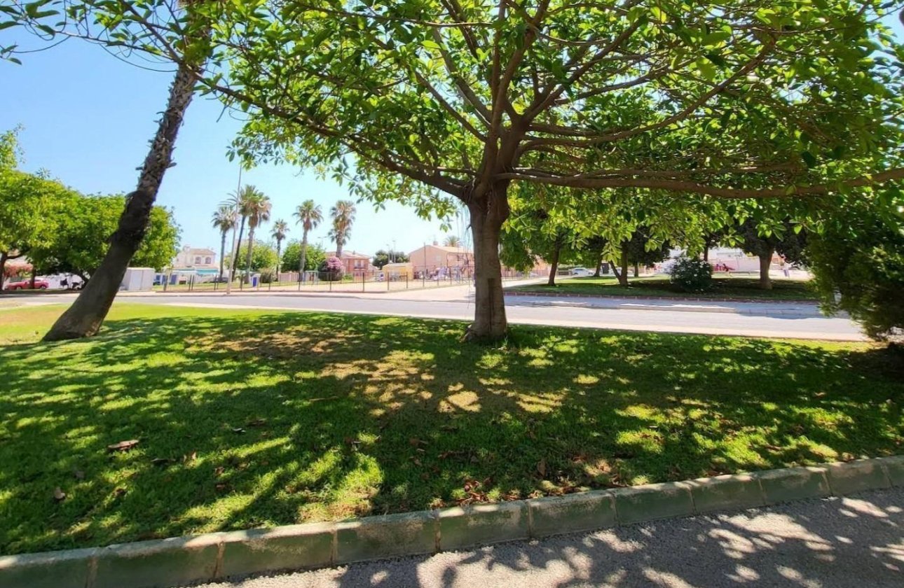 Herverkoop - Appartement -
Torrevieja - Playa de los Locos