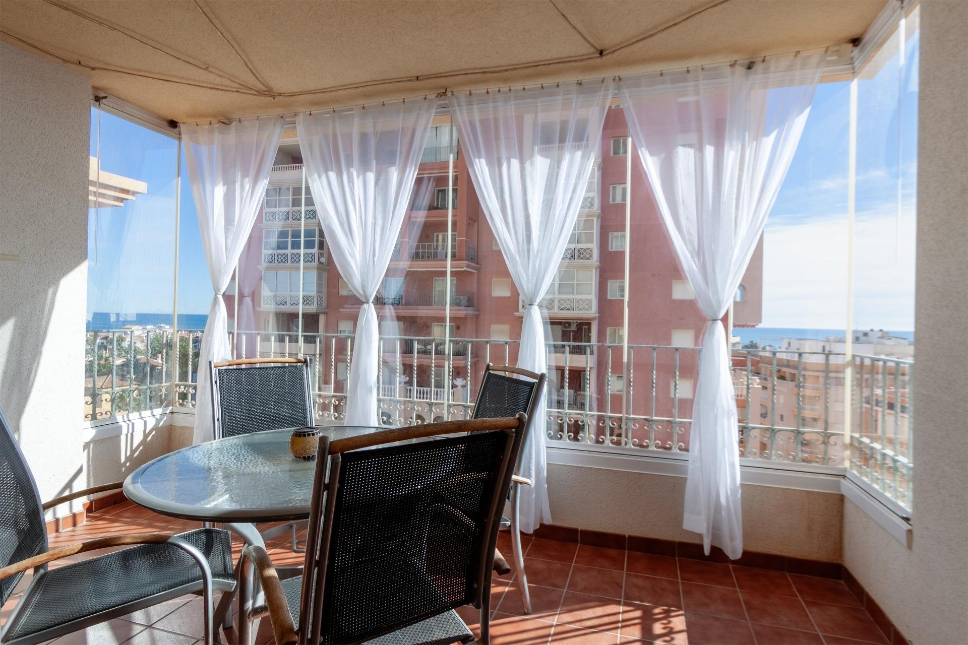 Herverkoop - Appartement -
Torrevieja - Playa de los Locos