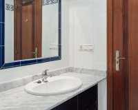 Herverkoop - Appartement -
Torrevieja - Playa de los Locos