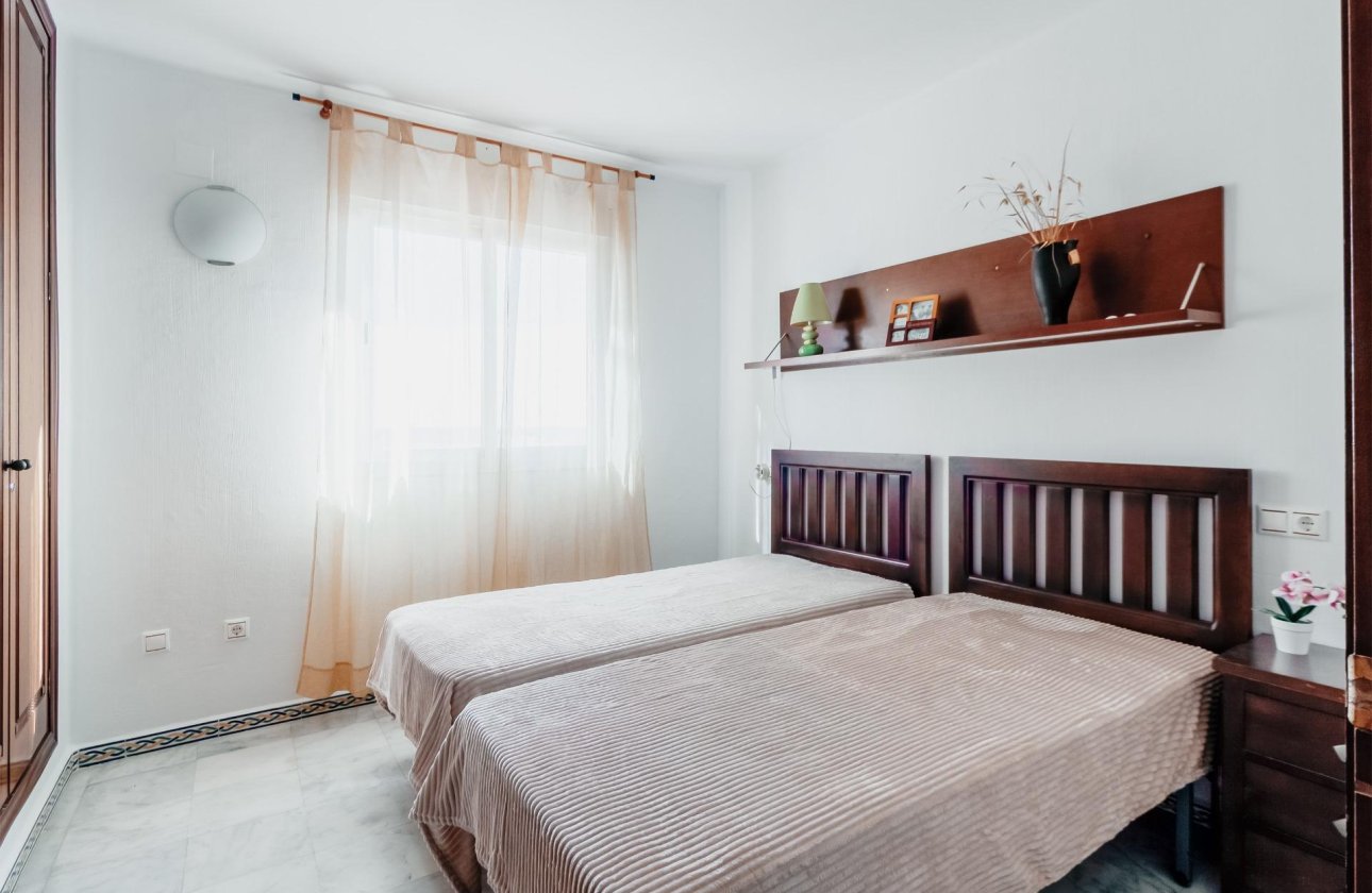 Herverkoop - Appartement -
Torrevieja - Playa de los Locos