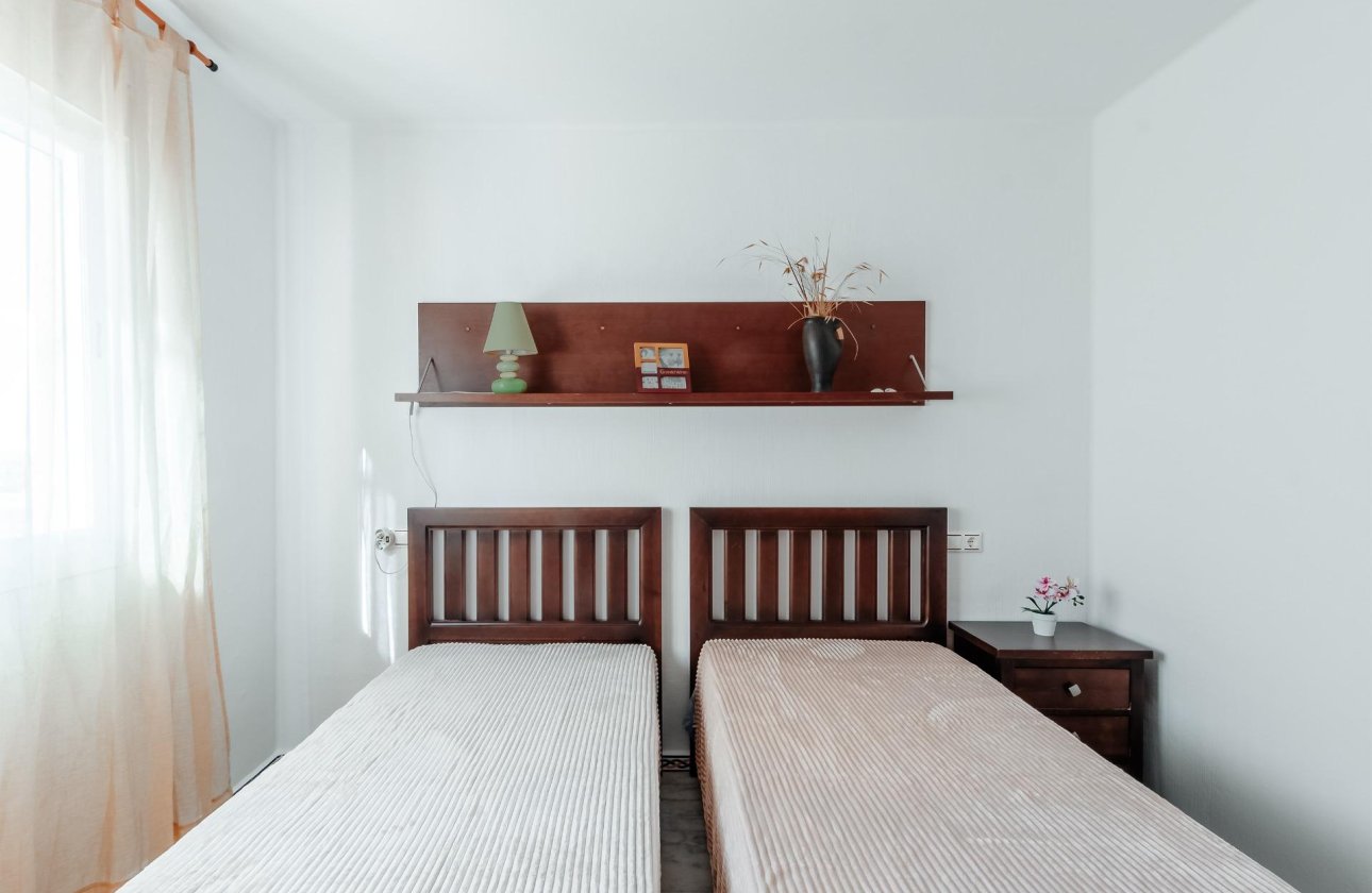 Herverkoop - Appartement -
Torrevieja - Playa de los Locos