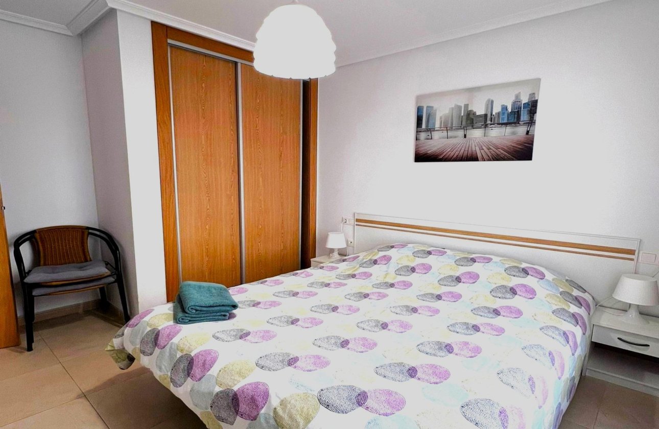 Herverkoop - Appartement -
Torrevieja - Playa de los Locos