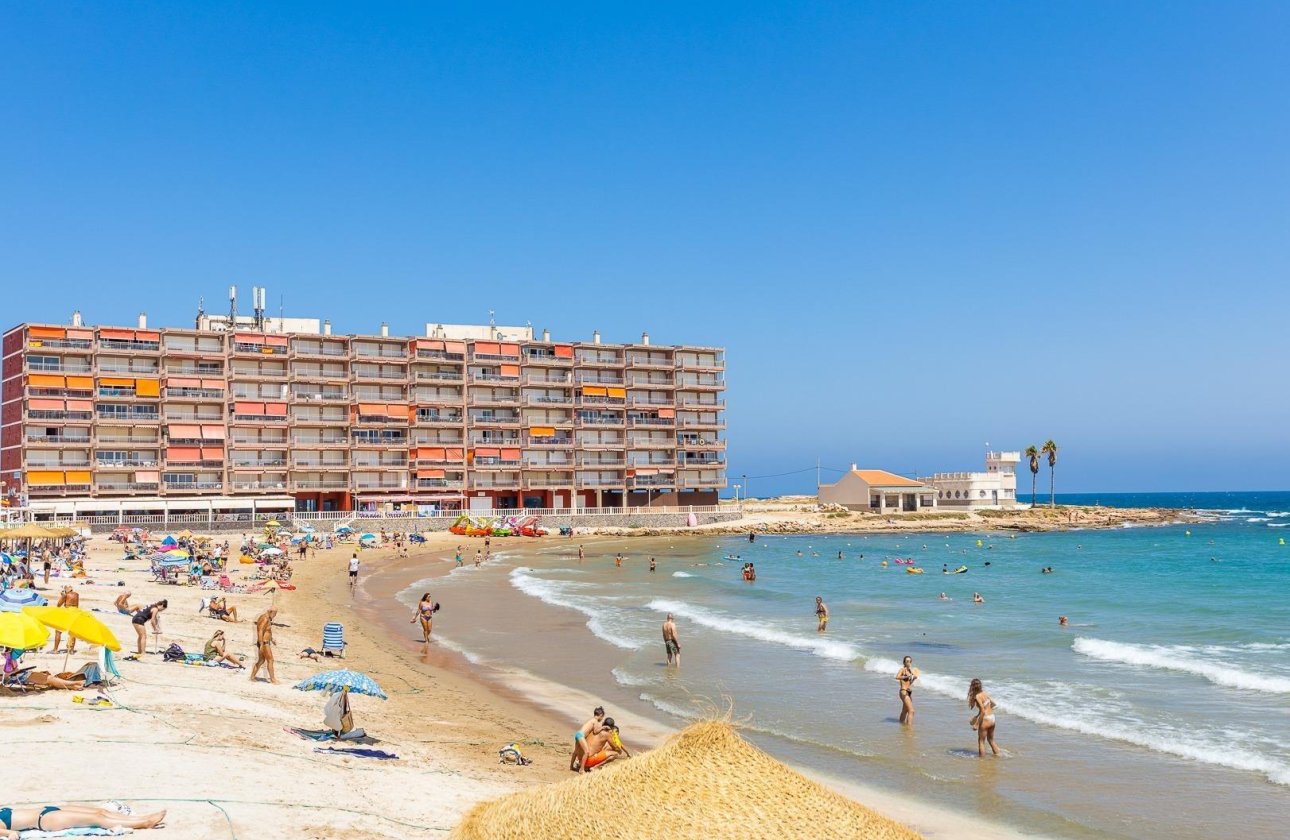 Herverkoop - Appartement -
Torrevieja - Playa de los Locos