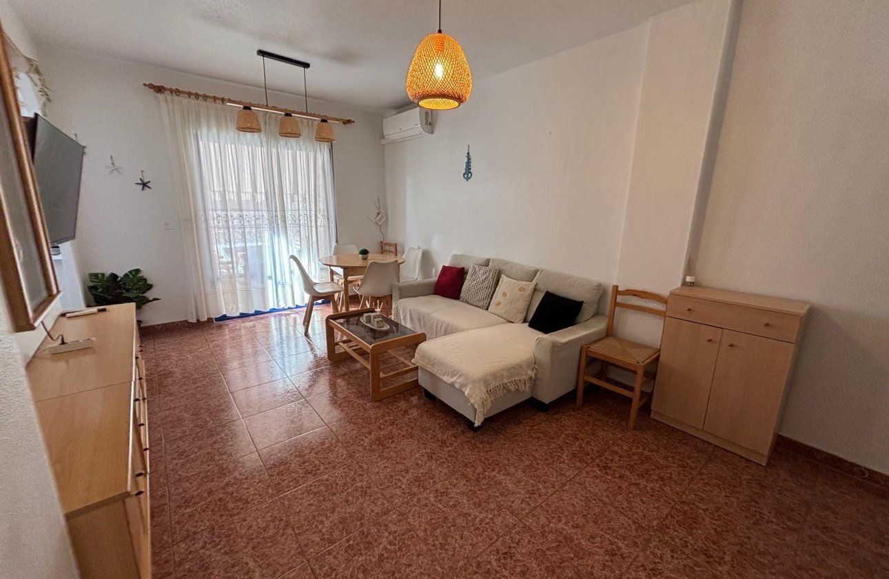 Herverkoop - Appartement -
Torrevieja - Playa de los Locos