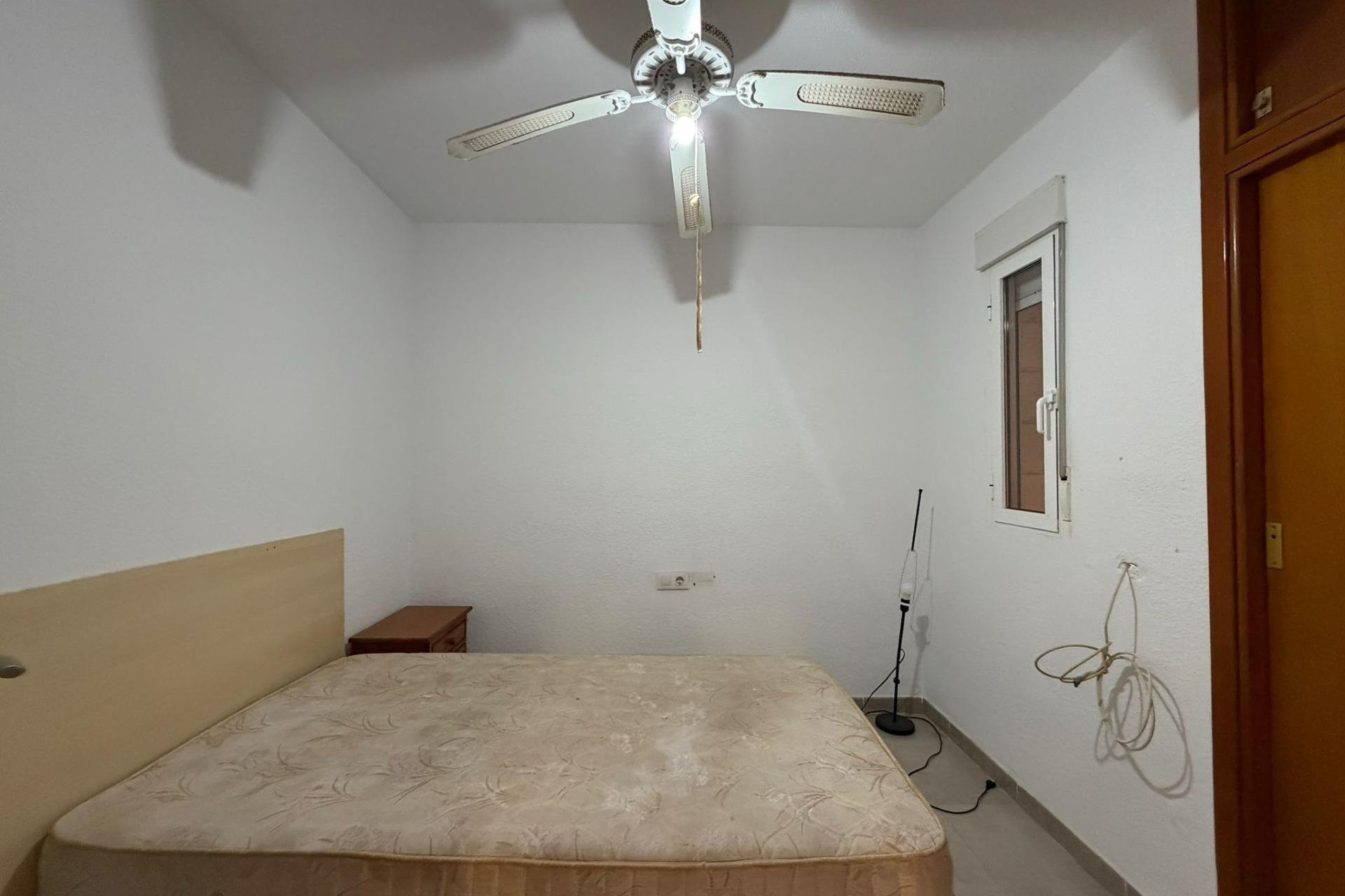 Herverkoop - Appartement -
Torrevieja - Playa de los Locos