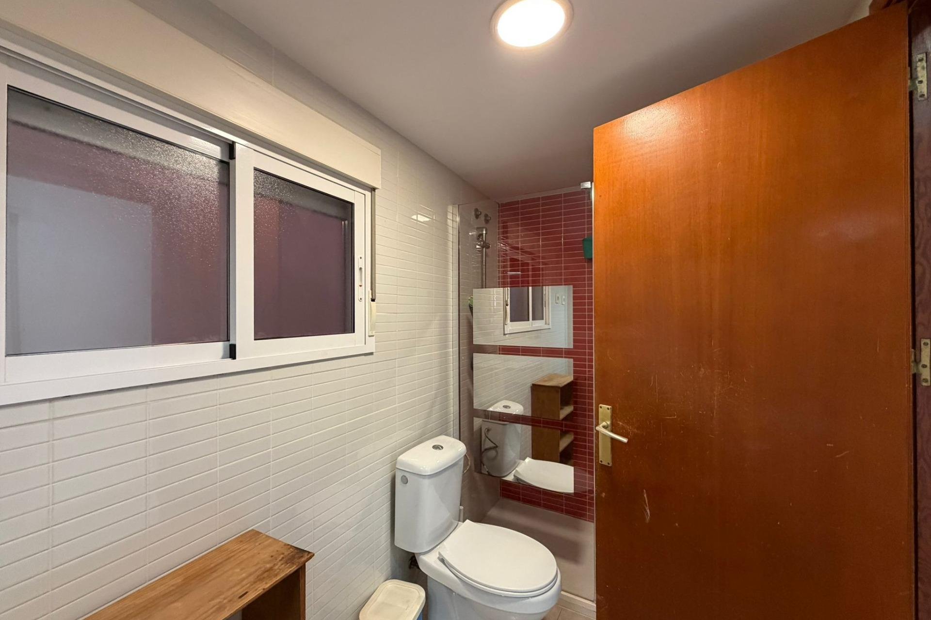 Herverkoop - Appartement -
Torrevieja - Playa de los Locos